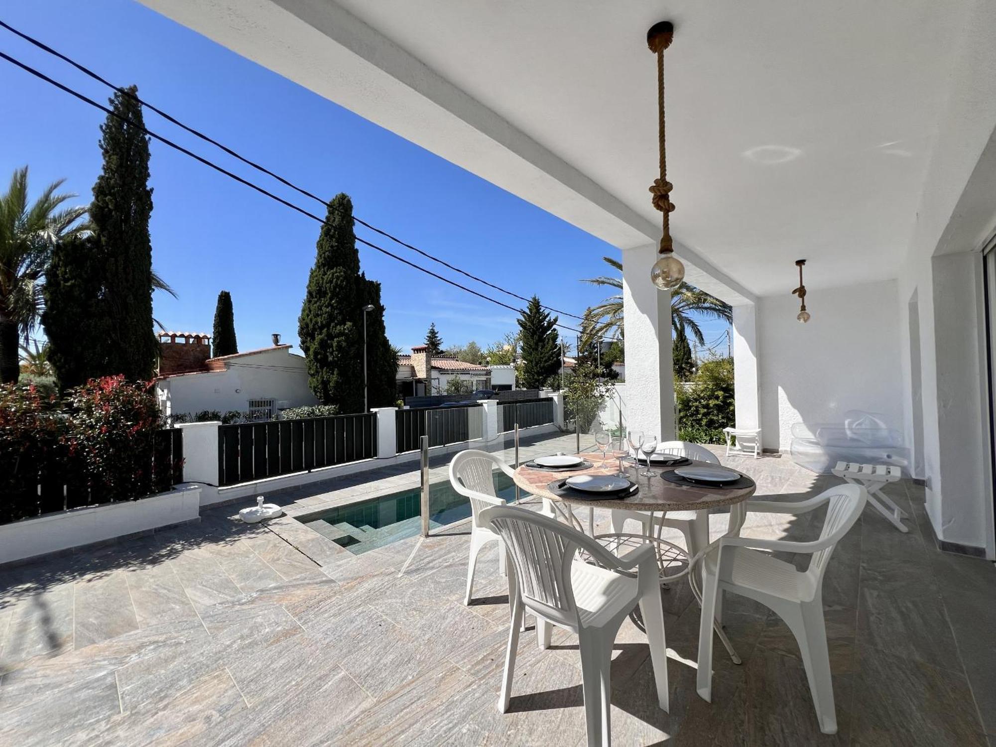 Montsia 23 - Casa Con Piscina Privada En Roses Villa Buitenkant foto