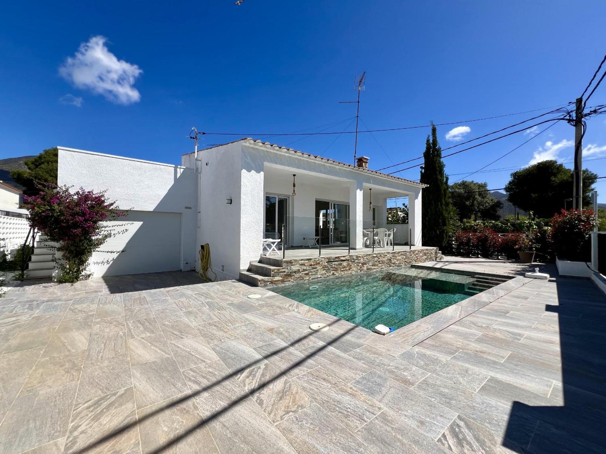 Montsia 23 - Casa Con Piscina Privada En Roses Villa Buitenkant foto