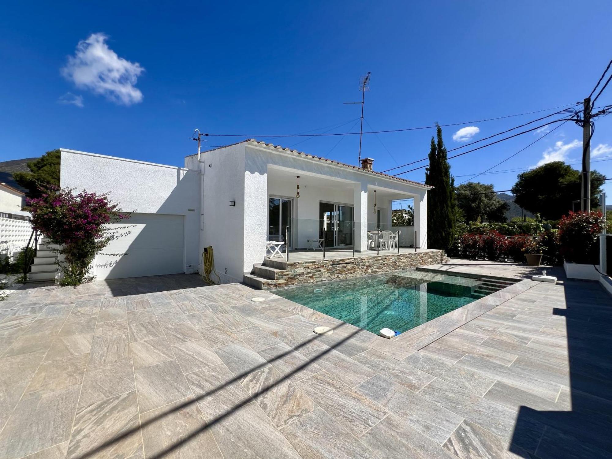 Montsia 23 - Casa Con Piscina Privada En Roses Villa Buitenkant foto