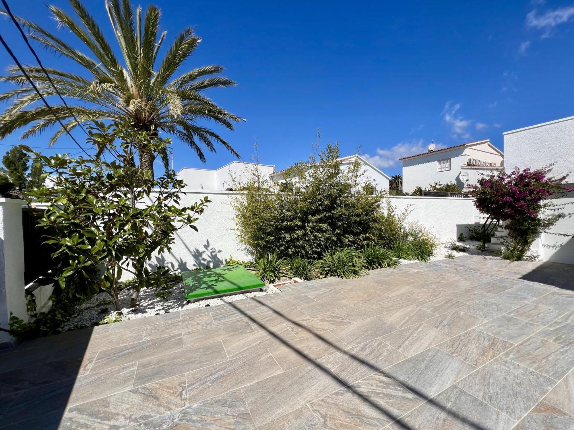 Montsia 23 - Casa Con Piscina Privada En Roses Villa Buitenkant foto